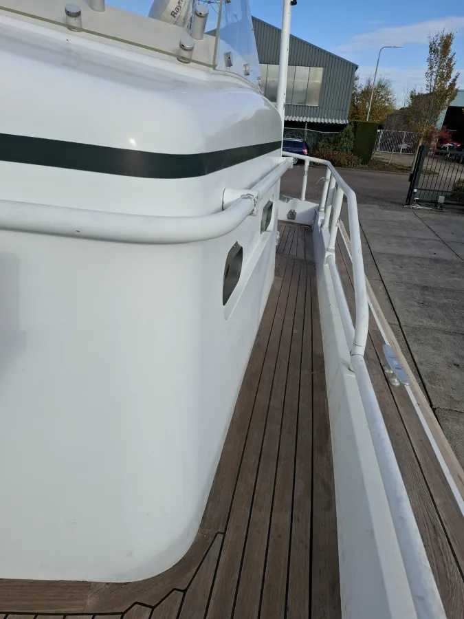 Polyester Motorboot Tecnoyacht Puma 2