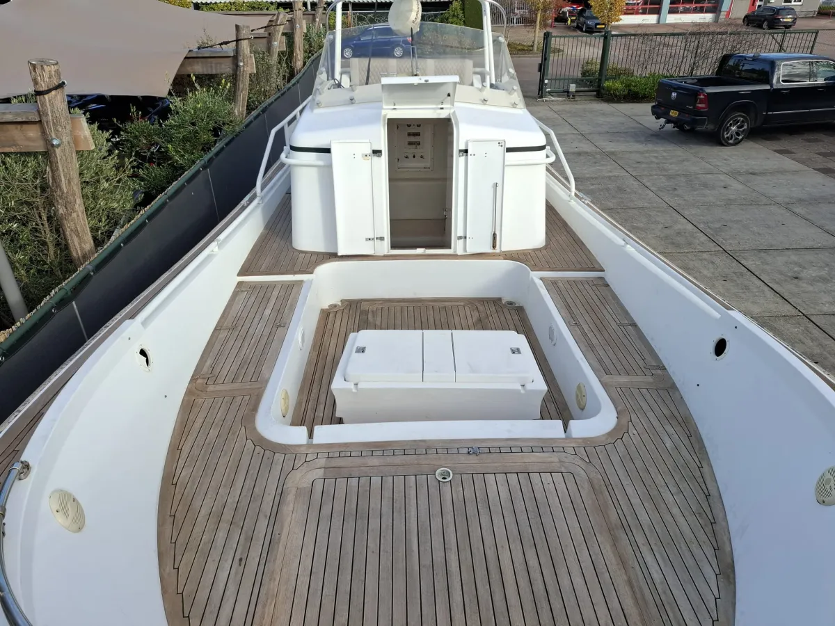 Polyester Motorboot Tecnoyacht Puma 2