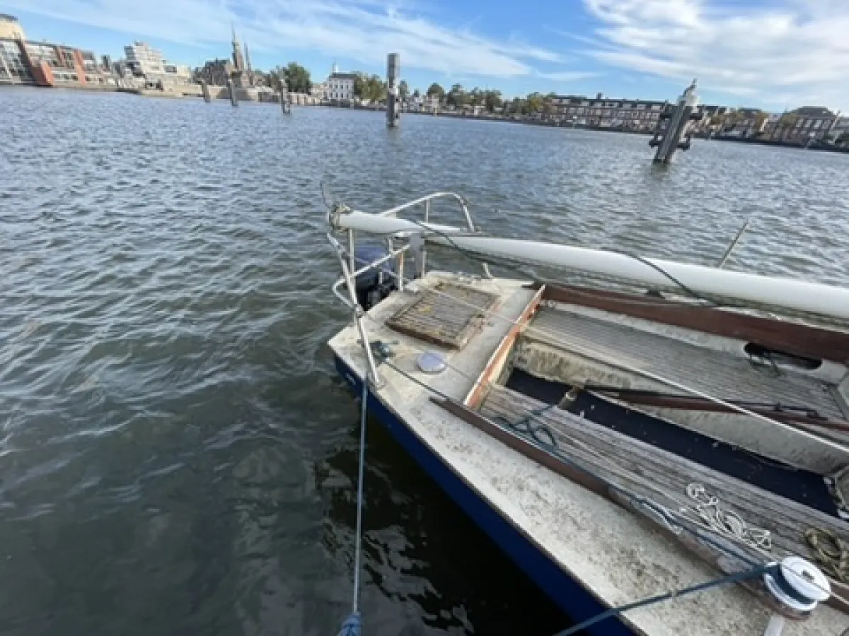 Wood Budgetboat Cabin sailboat 600