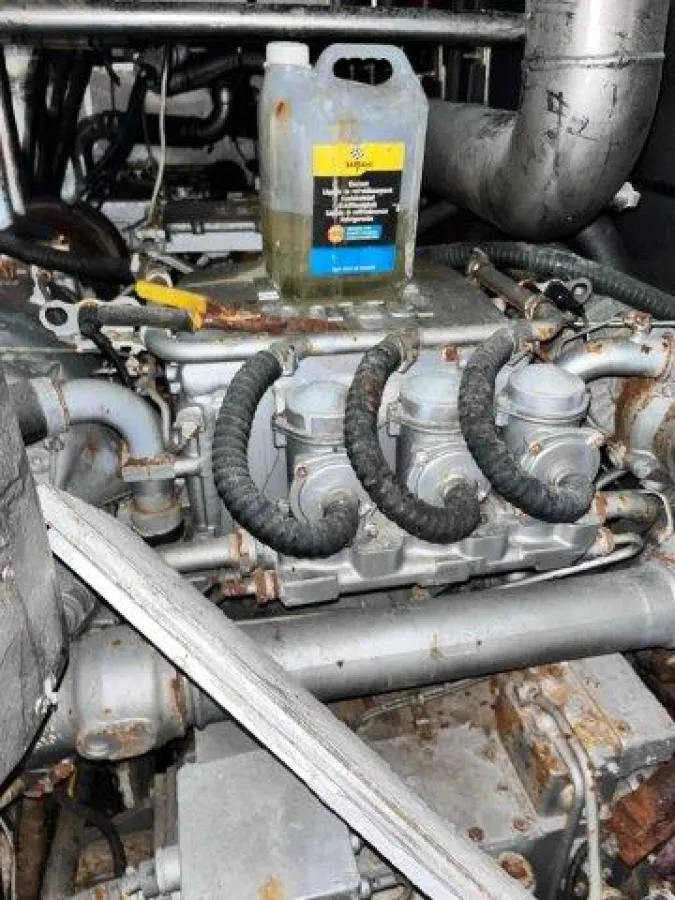 Polyester Motorboat Horizon Elegance 92 Dynasty