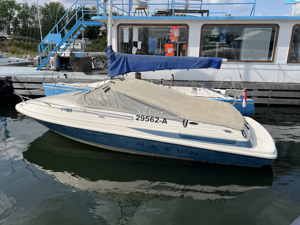 Polyester Speedboot Maxum 2100 SC