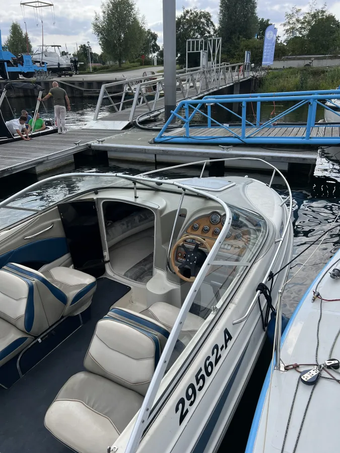 Polyester Speedboot Maxum 2100 SC