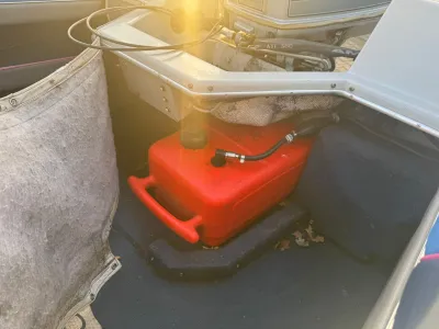 Polyester Speedboat Bayliner Capri 1500 Photo 10