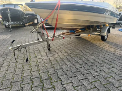 Polyester Speedboat Bayliner Capri 1500 Photo 4