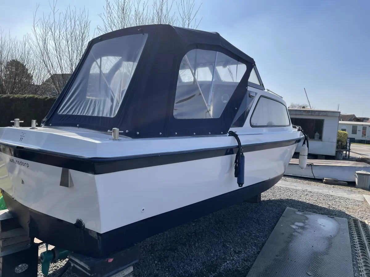 Polyester Motorboot Onedin 650