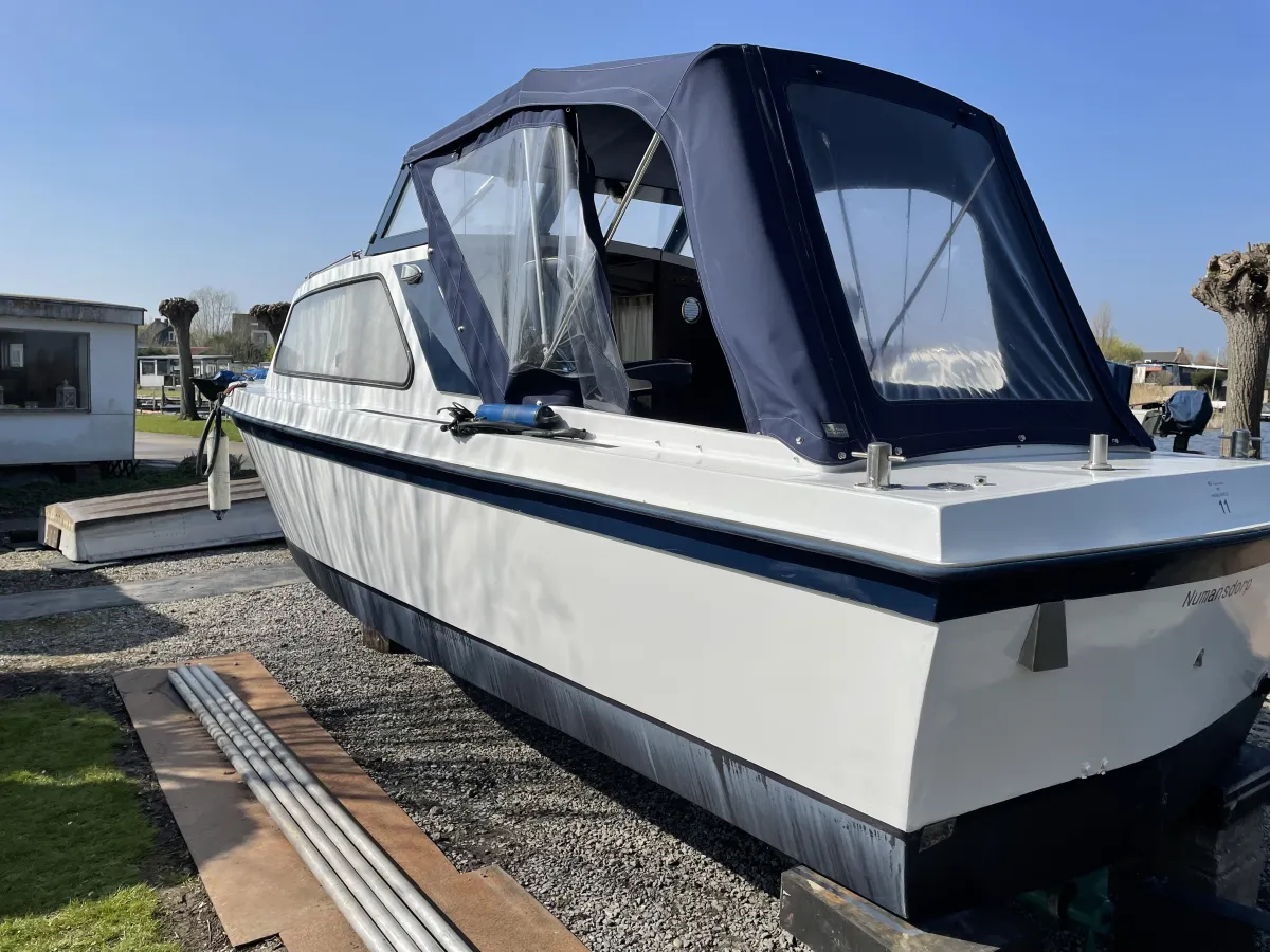 Polyester Motorboot Onedin 650