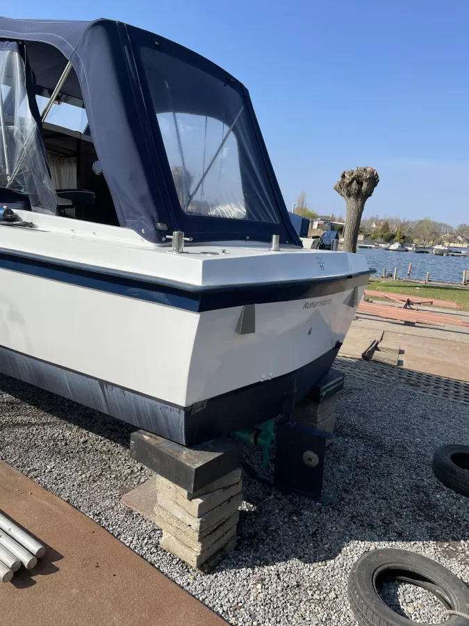 Polyester Motorboot Onedin 650