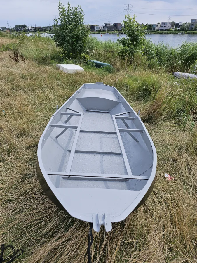 Staal Budgetboot Vlet 350