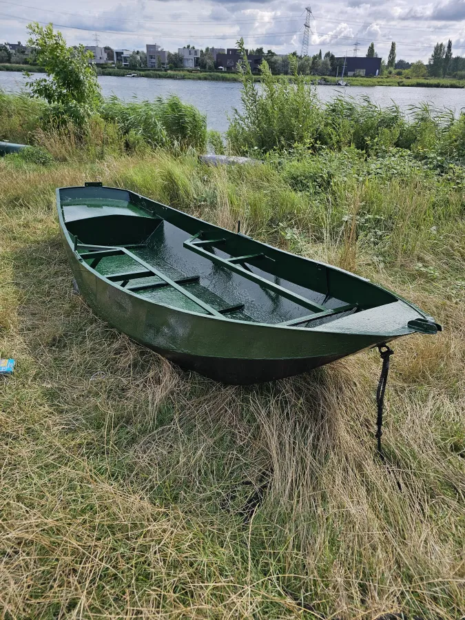 Staal Budgetboot Vlet 350