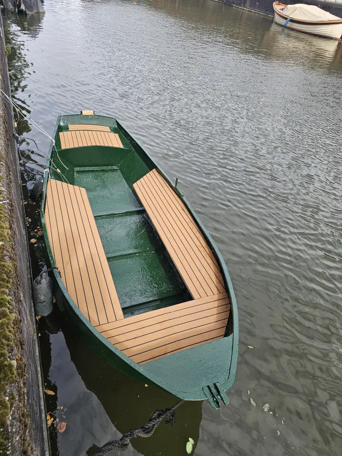 Staal Budgetboot Vlet 350