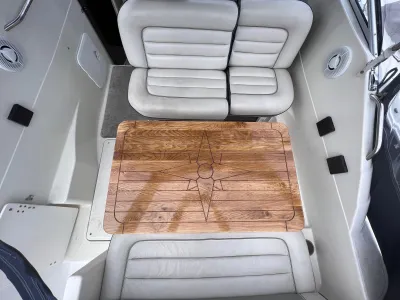 Polyester Speedboat Maxum 2400 SCR Photo 4