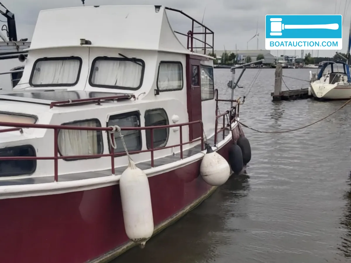 Thumbnail - Motorboat 1200