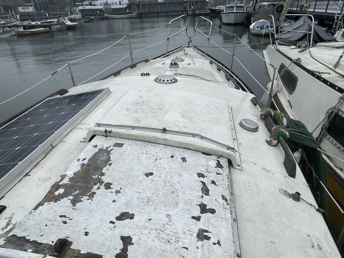 Polyester Budgetboat Cabin boat 650