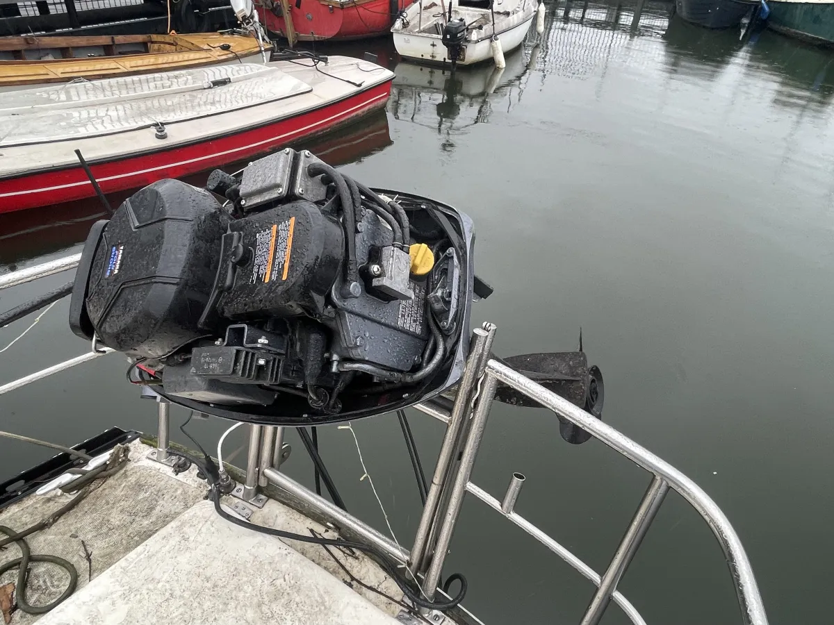 Polyester Budgetboat Cabin boat 650