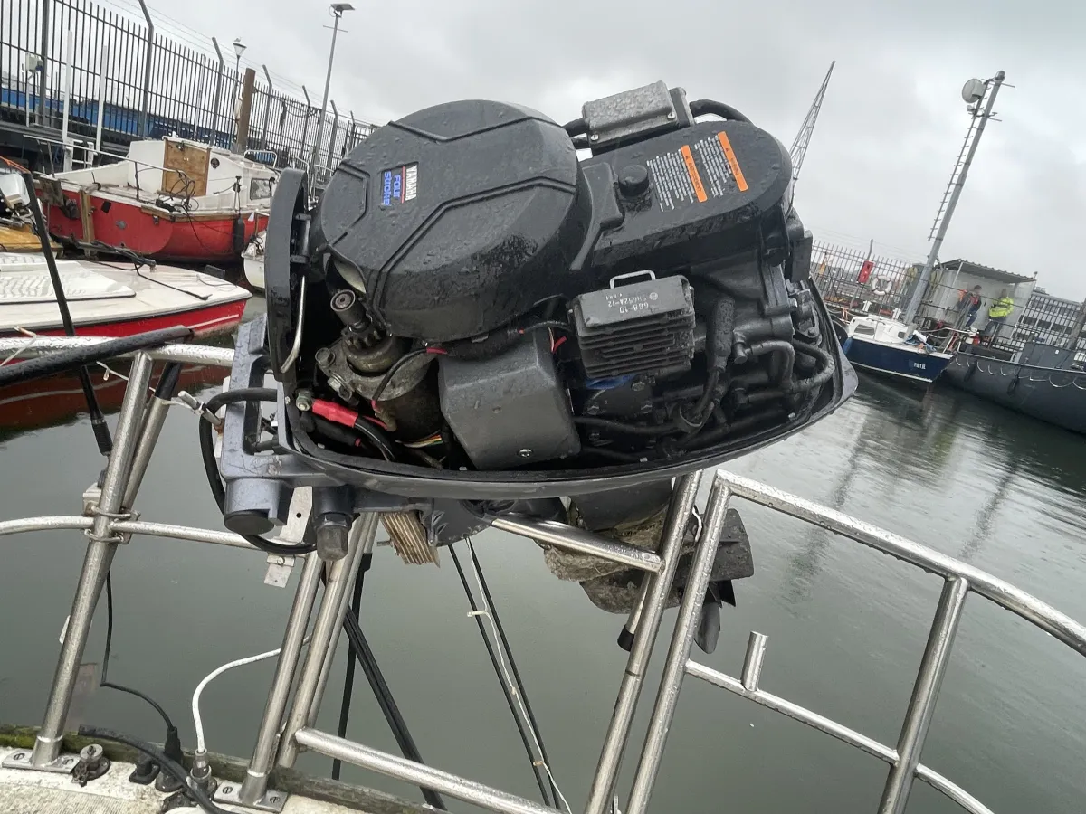 Polyester Budgetboat Cabin boat 650