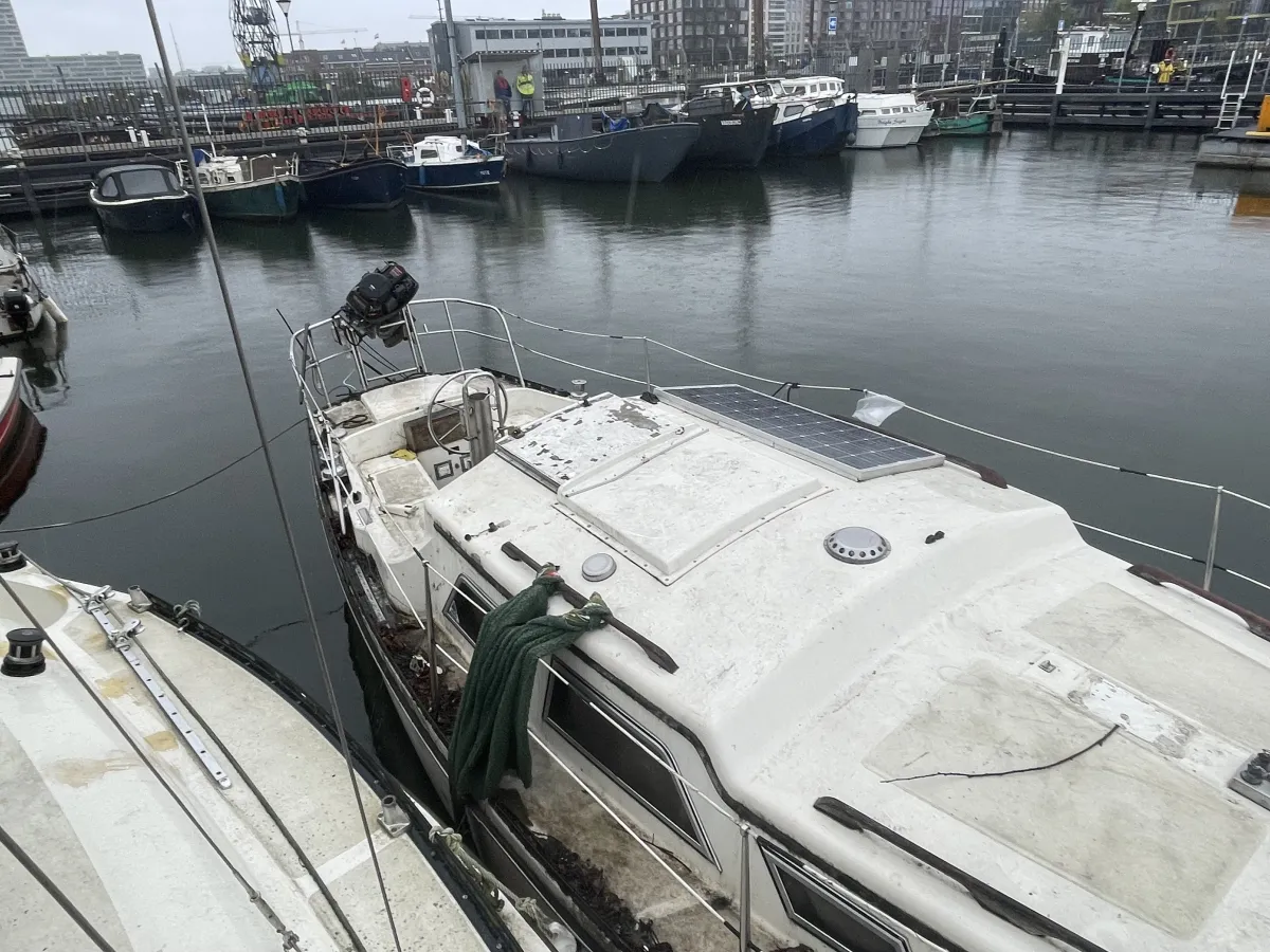 Polyester Budgetboat Cabin boat 650