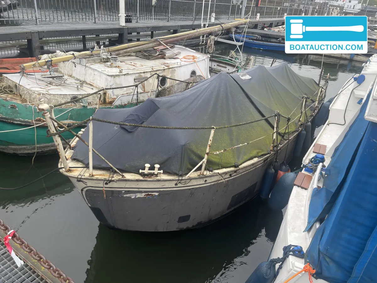 Thumbnail - Motorboat 700