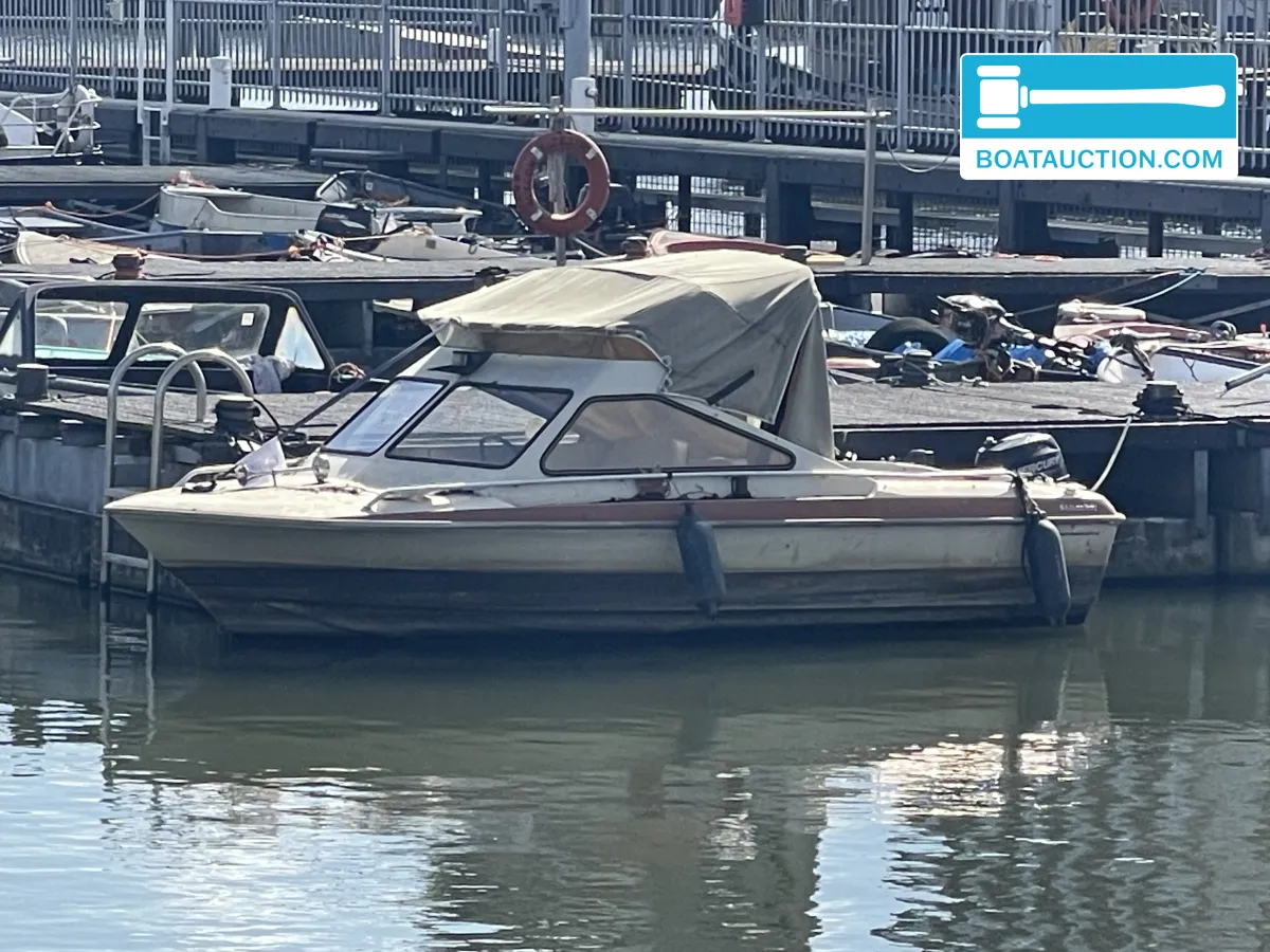 Thumbnail - Motorboat 400