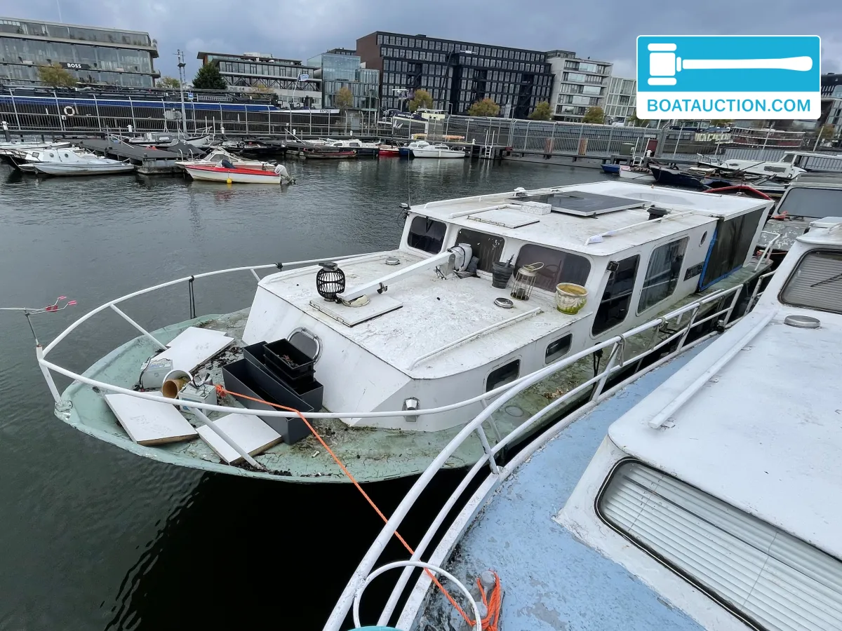 Thumbnail - Motorboat 900