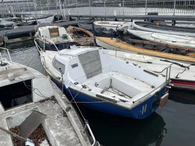 Polyester Budgetboat Cabin boat 600 Photo 5