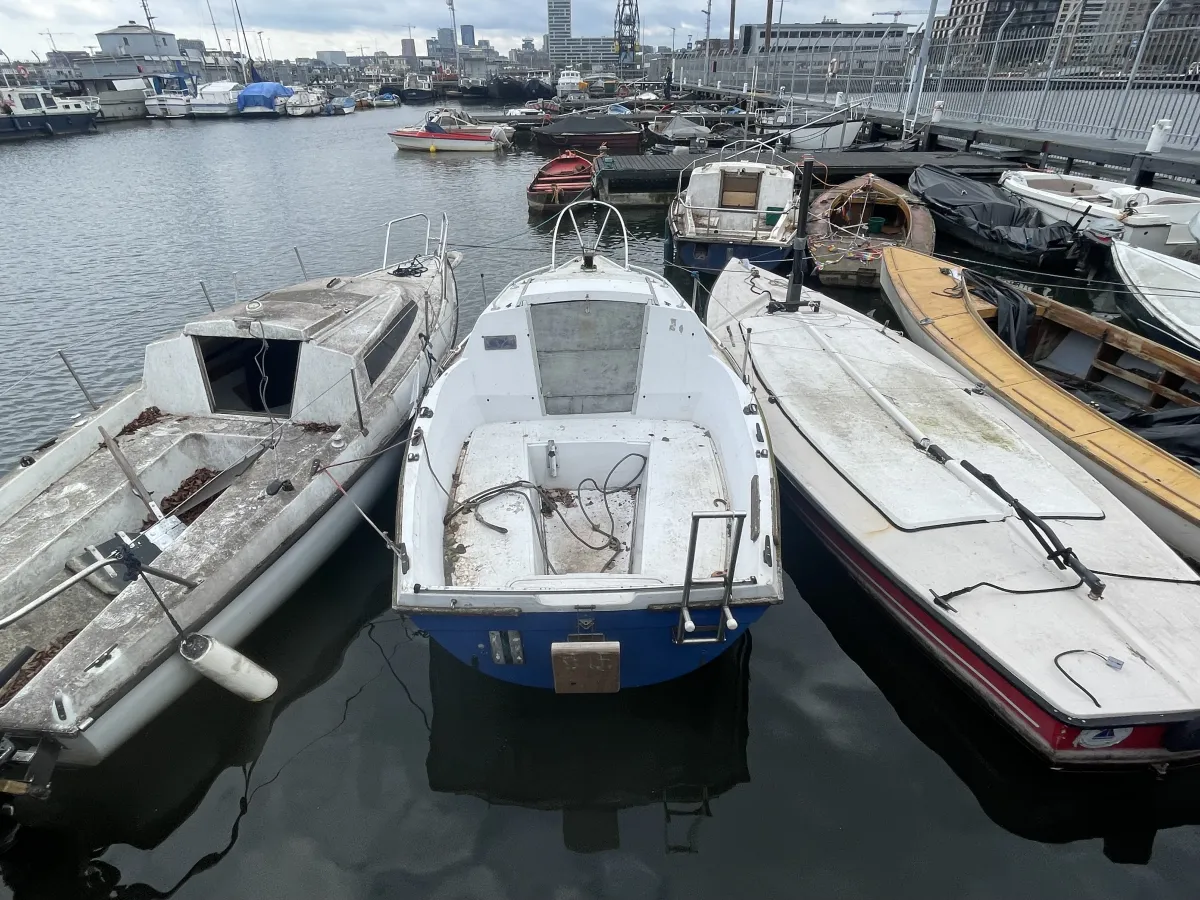 Polyester Budgetboat Cabin boat 600