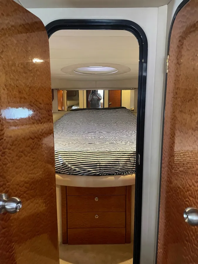 Polyester Motorboat Princess V39