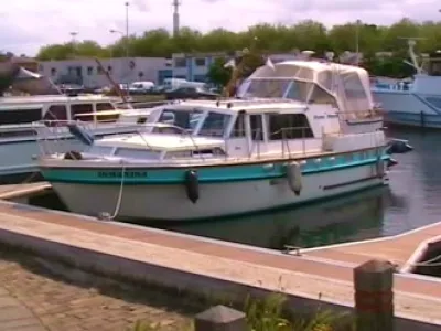 Polyester Motorboat Broom 39 Continental Photo 36