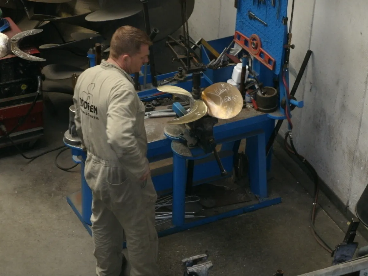 Polyester Motorboat Broom 39 Continental