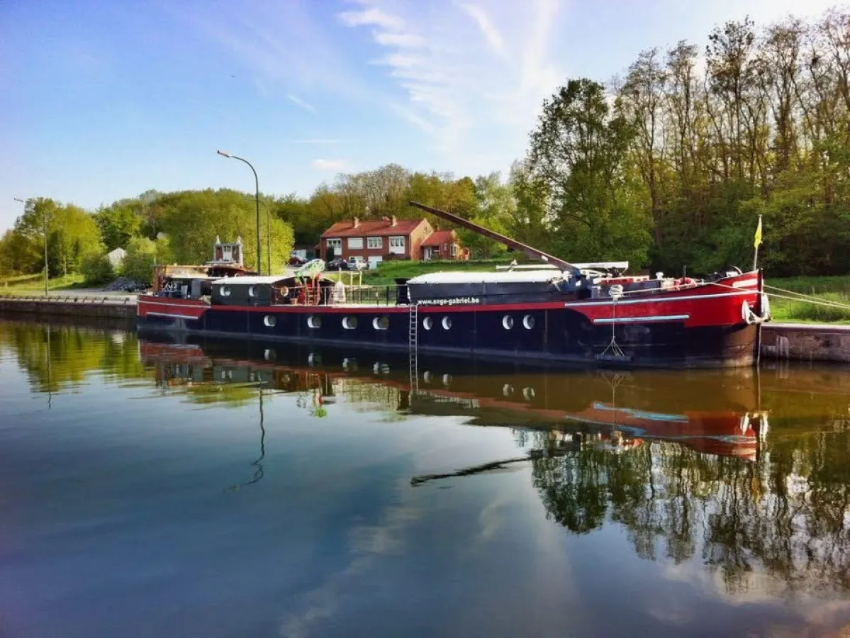 Steel Houseboat Freycinet 3899