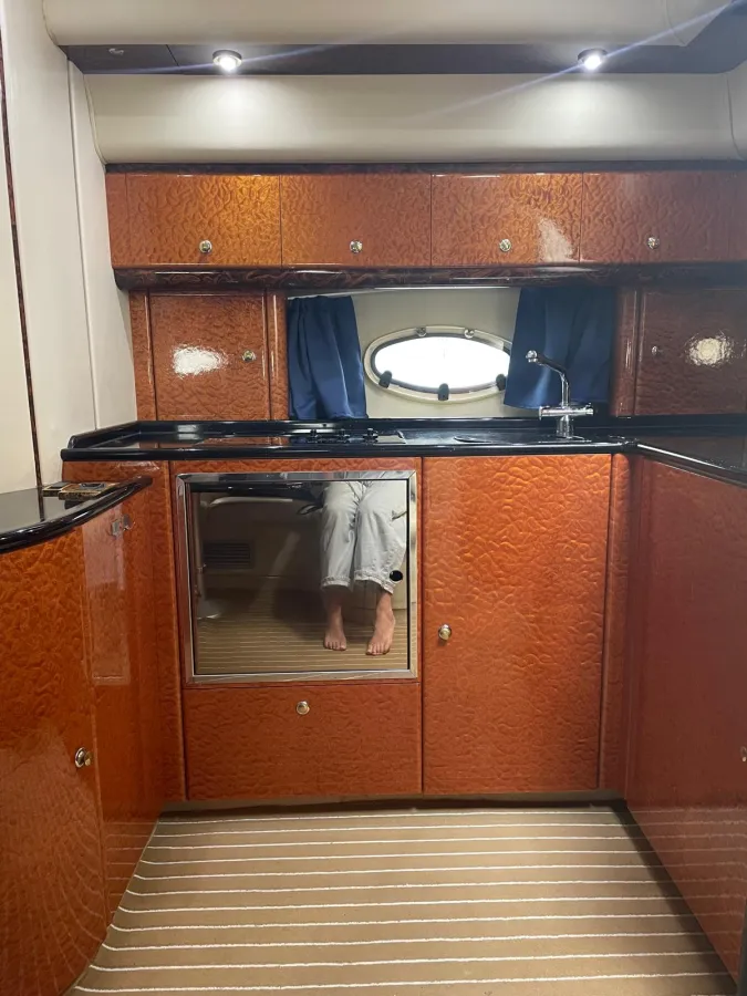 Polyester Bateau à moteur Princess V39