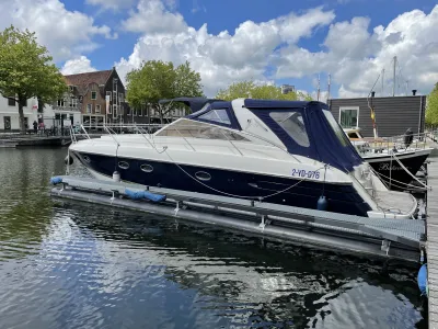 Polyester Bateau à moteur Princess V39 Photo 21