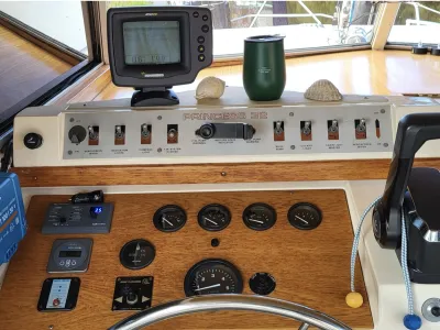 Polyester Bateau à moteur Princess 32 Photo 2