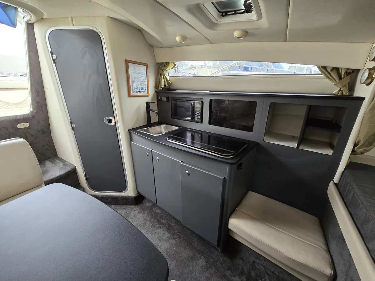 Polyester Motorboat Bayliner 2855