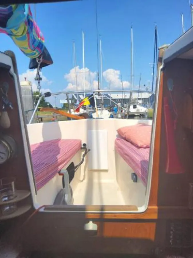 Polyester Sailboat Midget 20