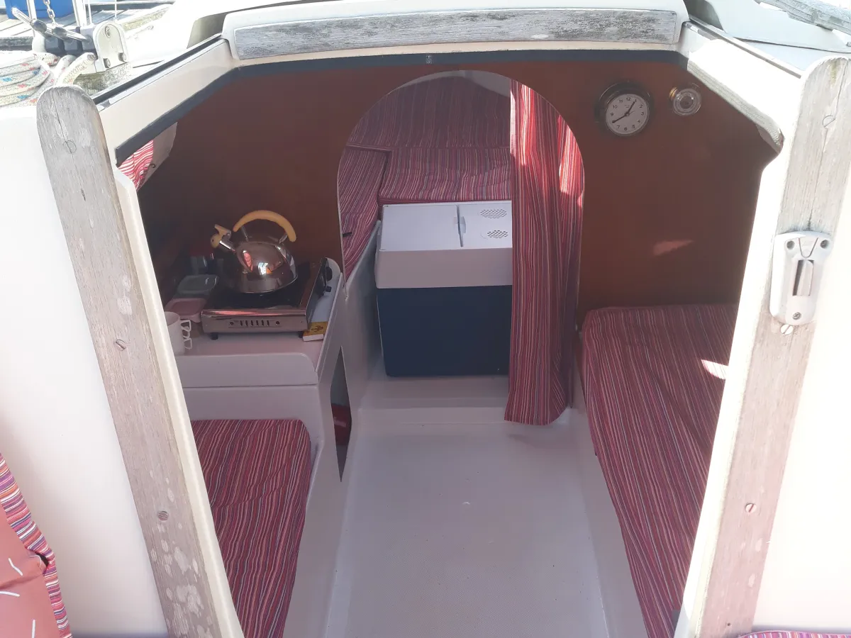 Polyester Sailboat Midget 20