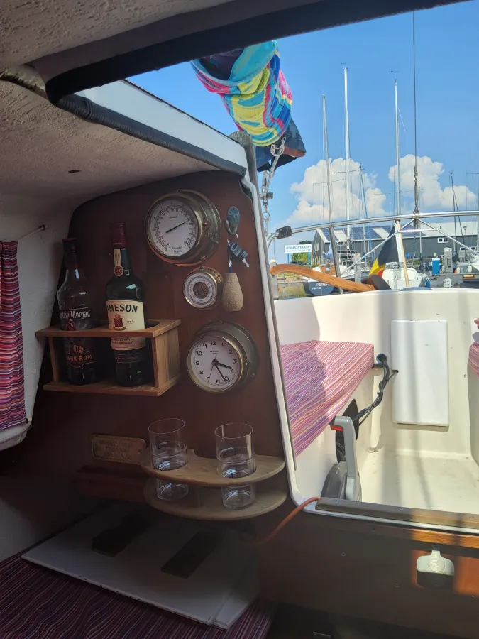 Polyester Sailboat Midget 20