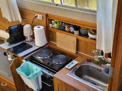 Polyester Motorboat Princess 32 Photo 10