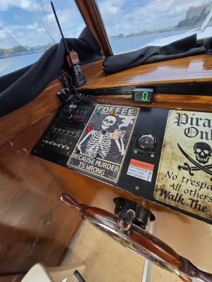 Steel Motorboat Motorboot 900 Photo 3