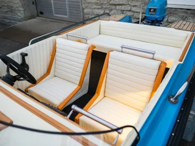 Polyester Motorboot Finn V-boat Foto 14