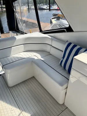 Polyester Motorboat Princess Riviera 46 Photo 6
