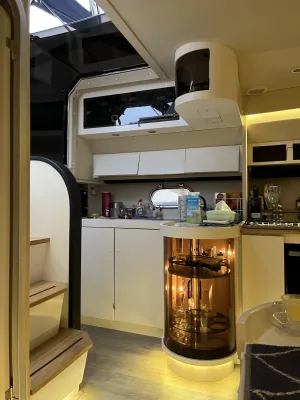 Polyester Motorboat Princess Riviera 46 Photo 15