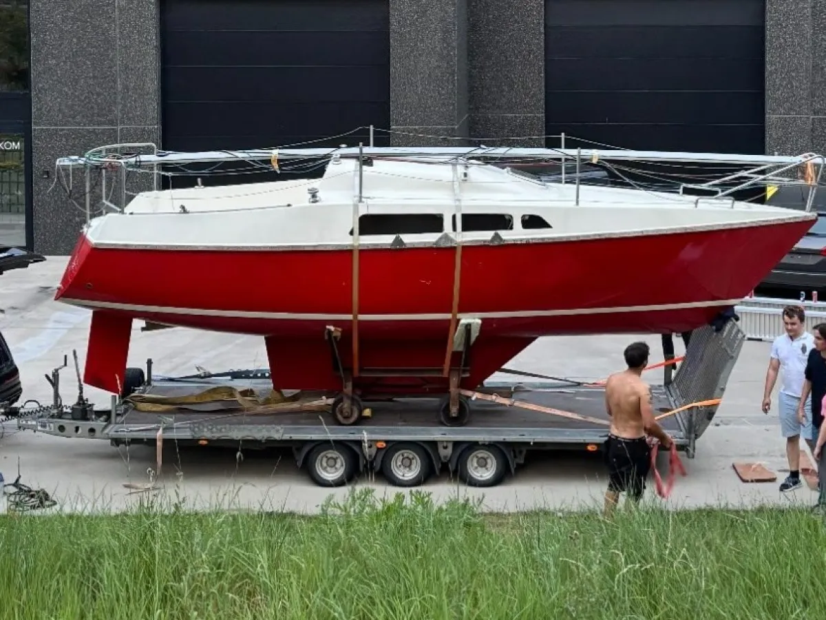 Polyester Zeilboot Omega 750