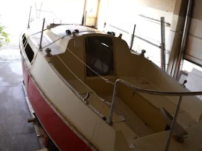 Polyester Zeilboot Omega 750 Foto 2