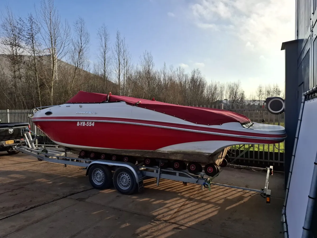 Polyester Speedboat Rinker 246 Captiva Cuddy