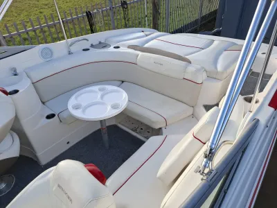 Polyester Speedboat Rinker 246 Captiva Cuddy Photo 13