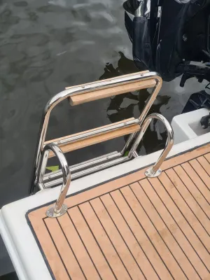 Polyester Bateau à moteur Derone 990 Photo 13