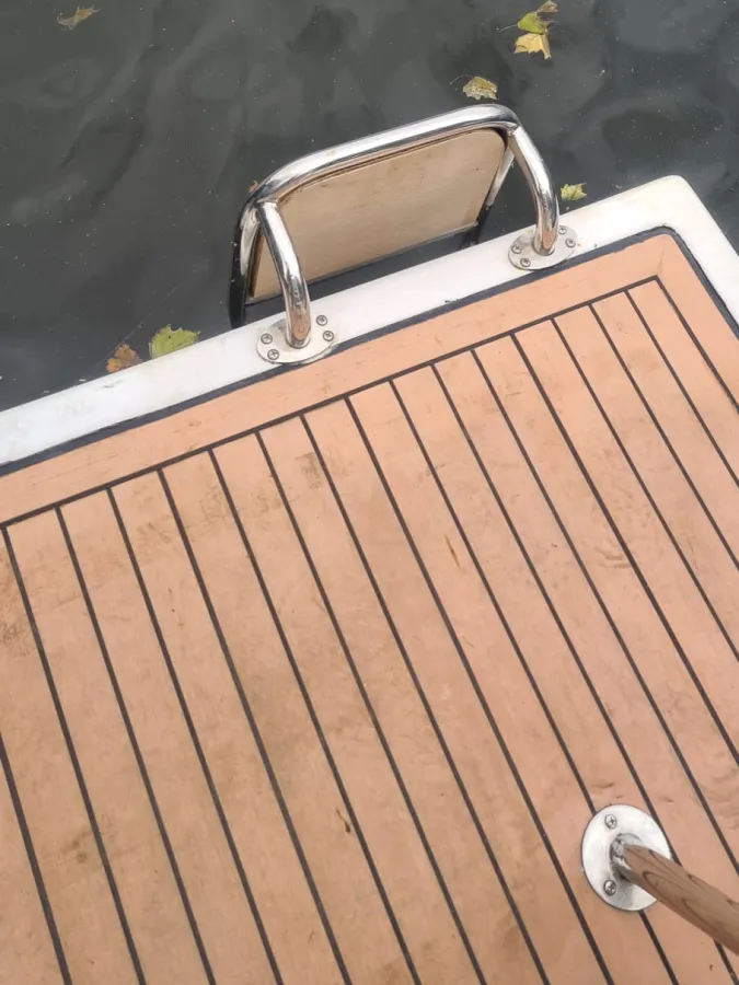 Polyester Bateau à moteur Derone 990