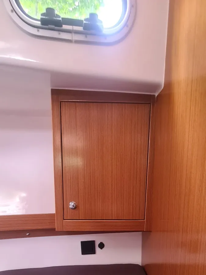 Polyester Bateau à moteur Derone 990