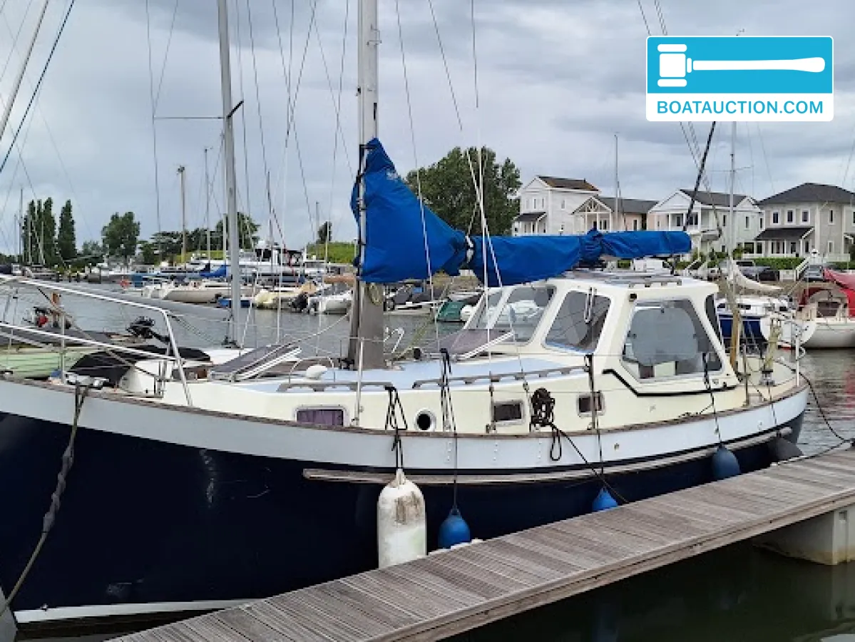 Thumbnail - Colvic Watson MK II