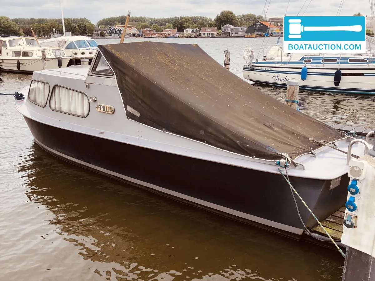 Thumbnail - Beenhakker 900